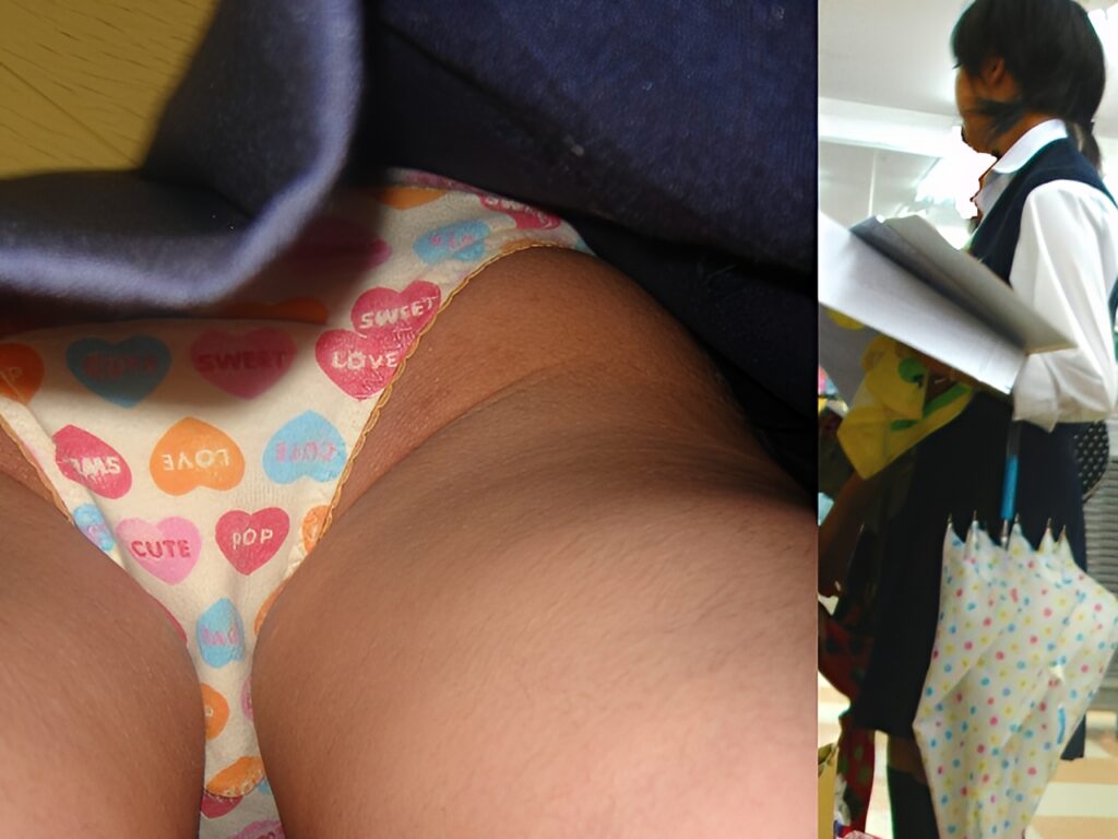 んと可愛いハート♡なのでしょう！パステルカラーのハート♡に、LOVE,POP,CUTE,SWEETですよ！同じパステルカラーの水玉の傘と、ぱんつを合わせてくるとは、お見事です！