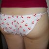 フルーツの柄のパンティでいちごの次に多いのが、さくらんぼ柄かなぁと感じております。可愛いですよね！そんな甘酸っぱいチェリーを、今日は味わっていきましょうか！