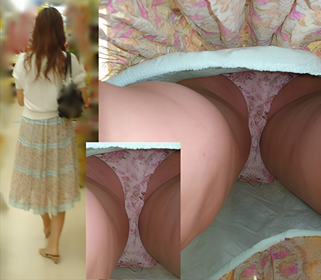 花柄パンティもその服装も、そして歩き方までが清楚です。ピンク地に散りばめられた花々が、何とも言えない美しさですよ!花柄ぱんちらって落ち着きますよね。
