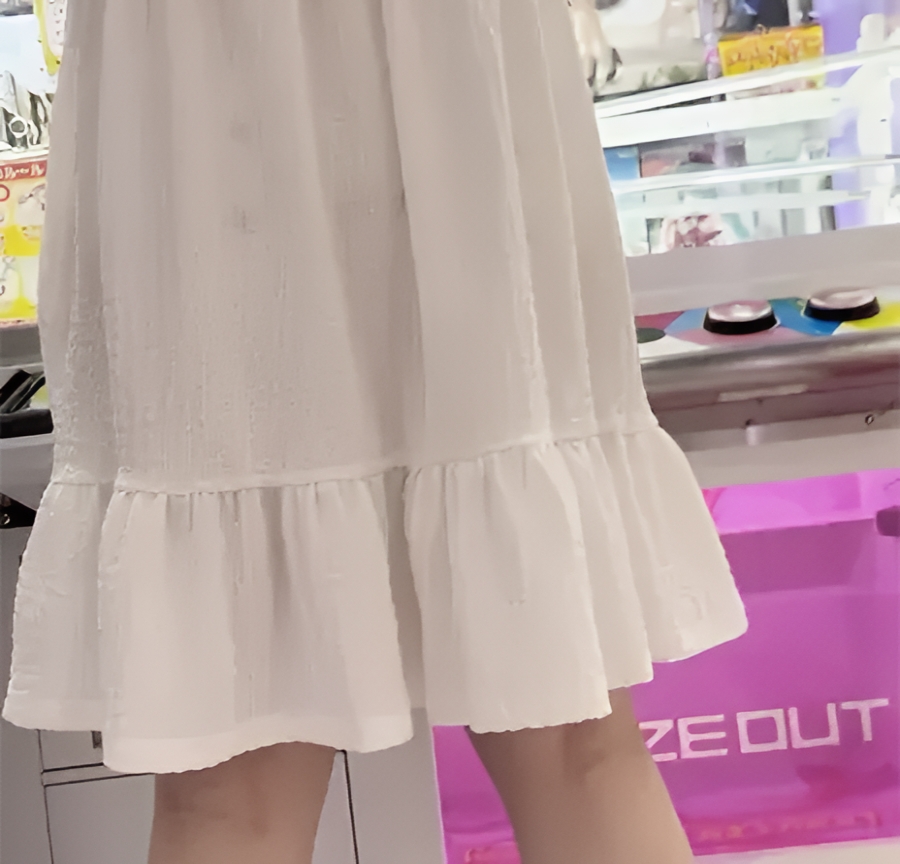 【危険】高学年風女子の白ワンピの中に入りたい！最安値