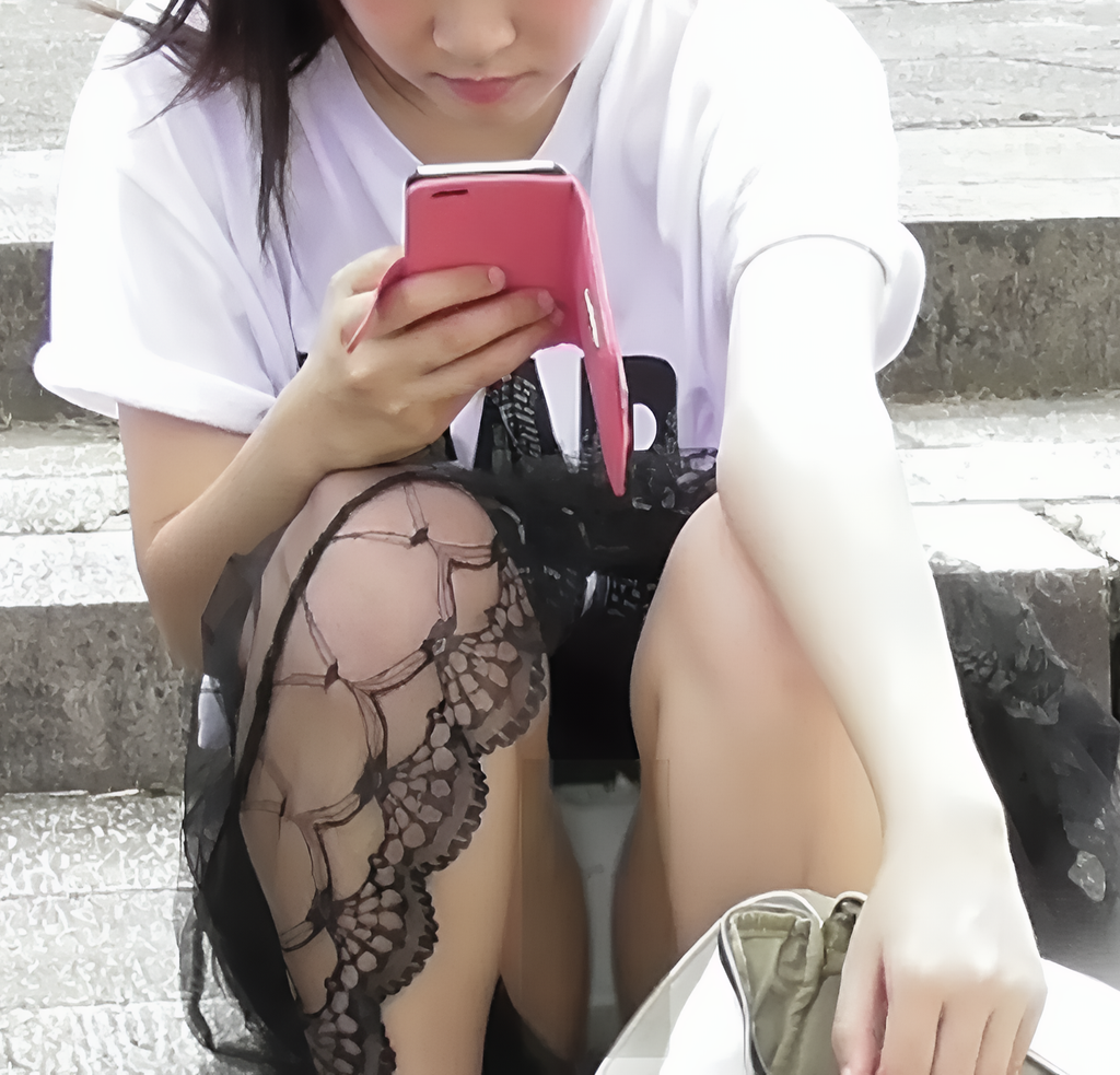 この瞬間に出くわしてしまったら最後、完全にパンチらの虜になってしまうでしょう!多分純白なのでしょう。黒くマスクがかかってしまっているのはとても残念です。